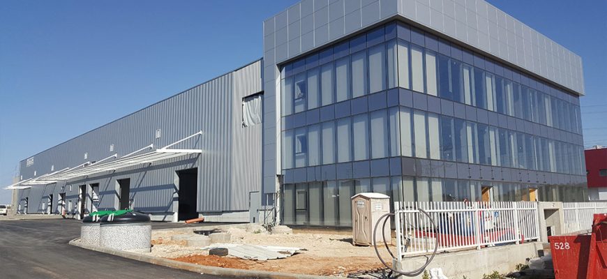 עוז מנופים א.ת כפר סבא